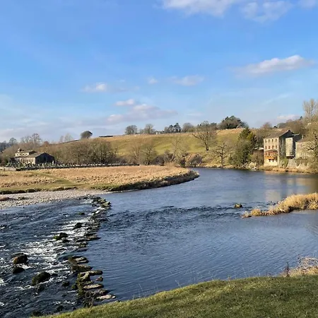 In Grassington: Cosy 2-bedroom Retreat * Грассингтон